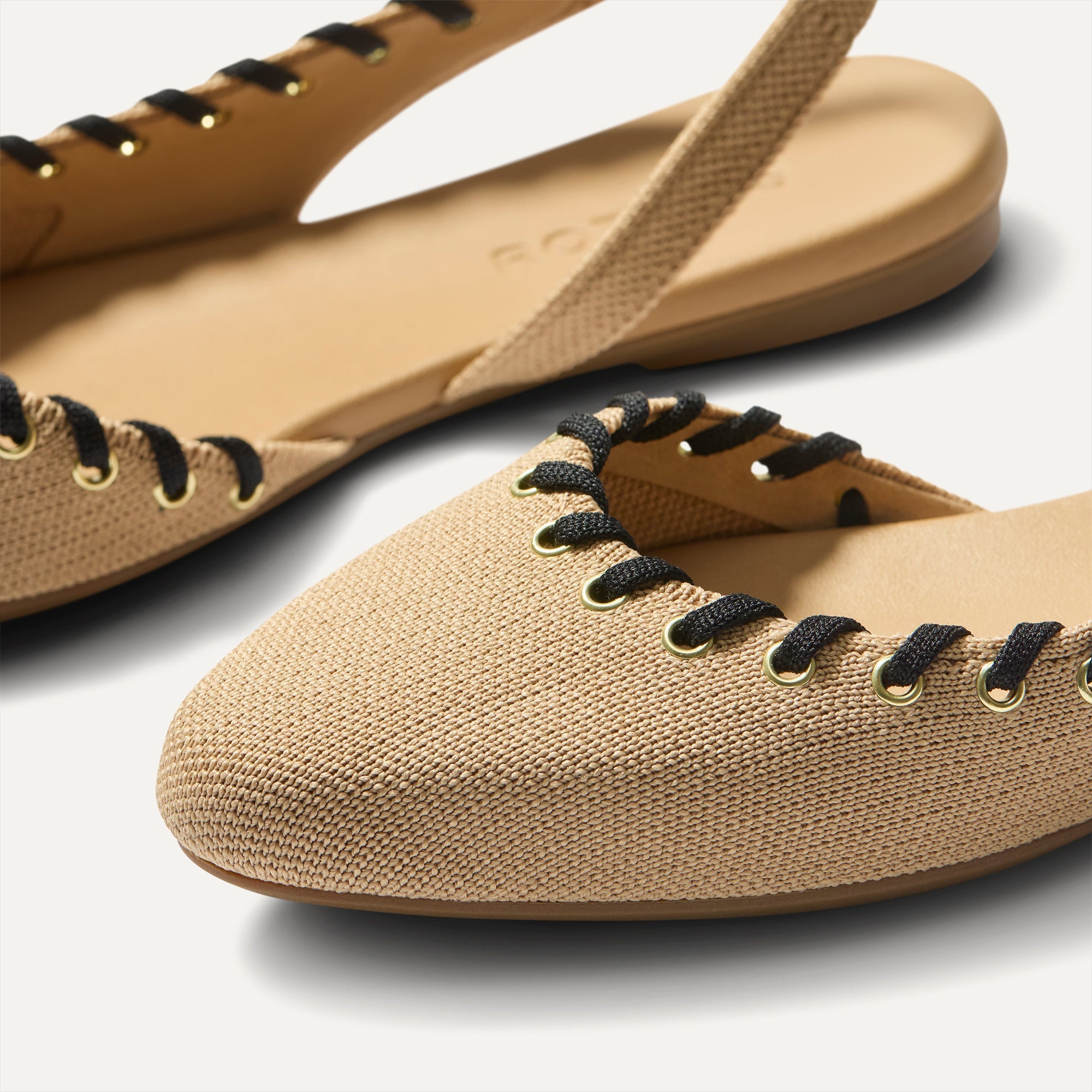 The Almond Slingback - Eyelet Frappe